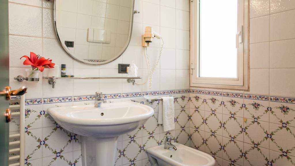 residence-zodiacus-bari-camera-comfort-163